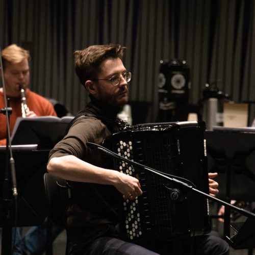 Recording Finnur Karlsson's concerto.                   Photo: Melkorka Líney Hafsteinsdóttir