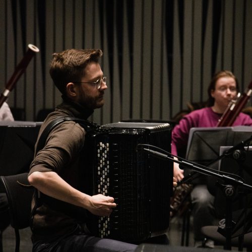 Recording Finnur Karlsson's concerto.                   Photo: Melkorka Líney Hafsteinsdóttir