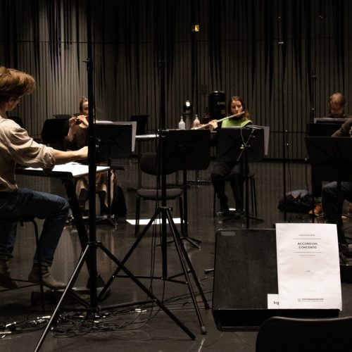 Recording Finnur Karlsson's concerto.                   Photo: Melkorka Líney Hafsteinsdóttir