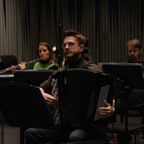 Recording Finnur Karlsson's concerto.                   Photo: Melkorka Líney Hafsteinsdóttir